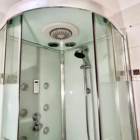 T2 Atmosphere Apartment